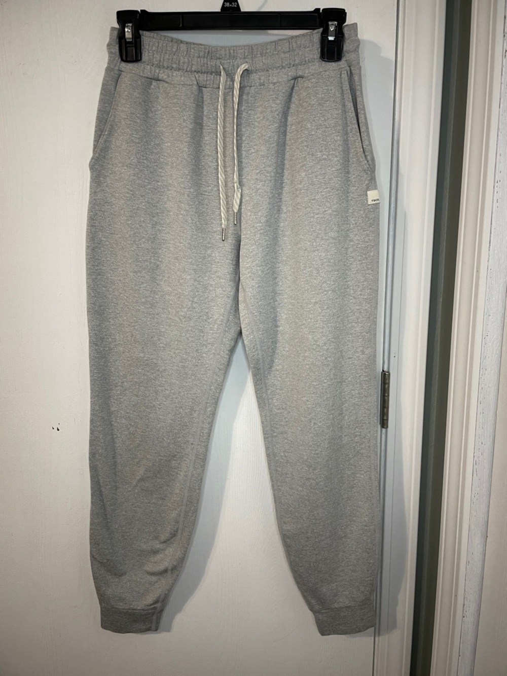 Vuori Women’s Performance Jogger Sweatpants Heathered Gray Size XS (fit to med) - Picture 2 of 9